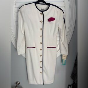 🆕 Vintage Leslie Fay white suit with gold buttons size 8